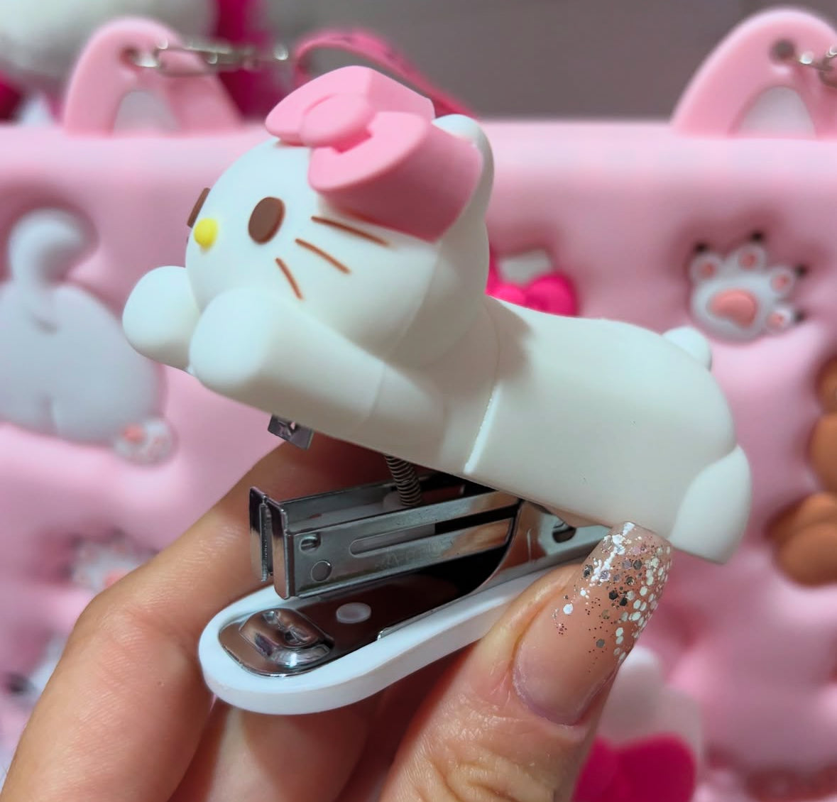 GRAMPEADOR HELLP KITTY