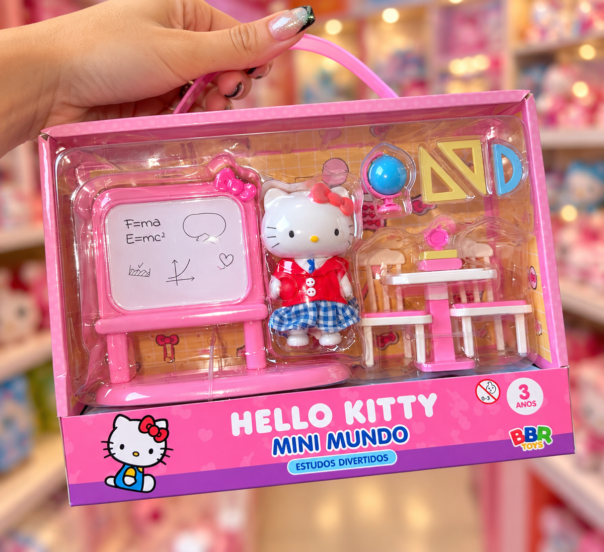 HELLO KITTY ESCOLINHA