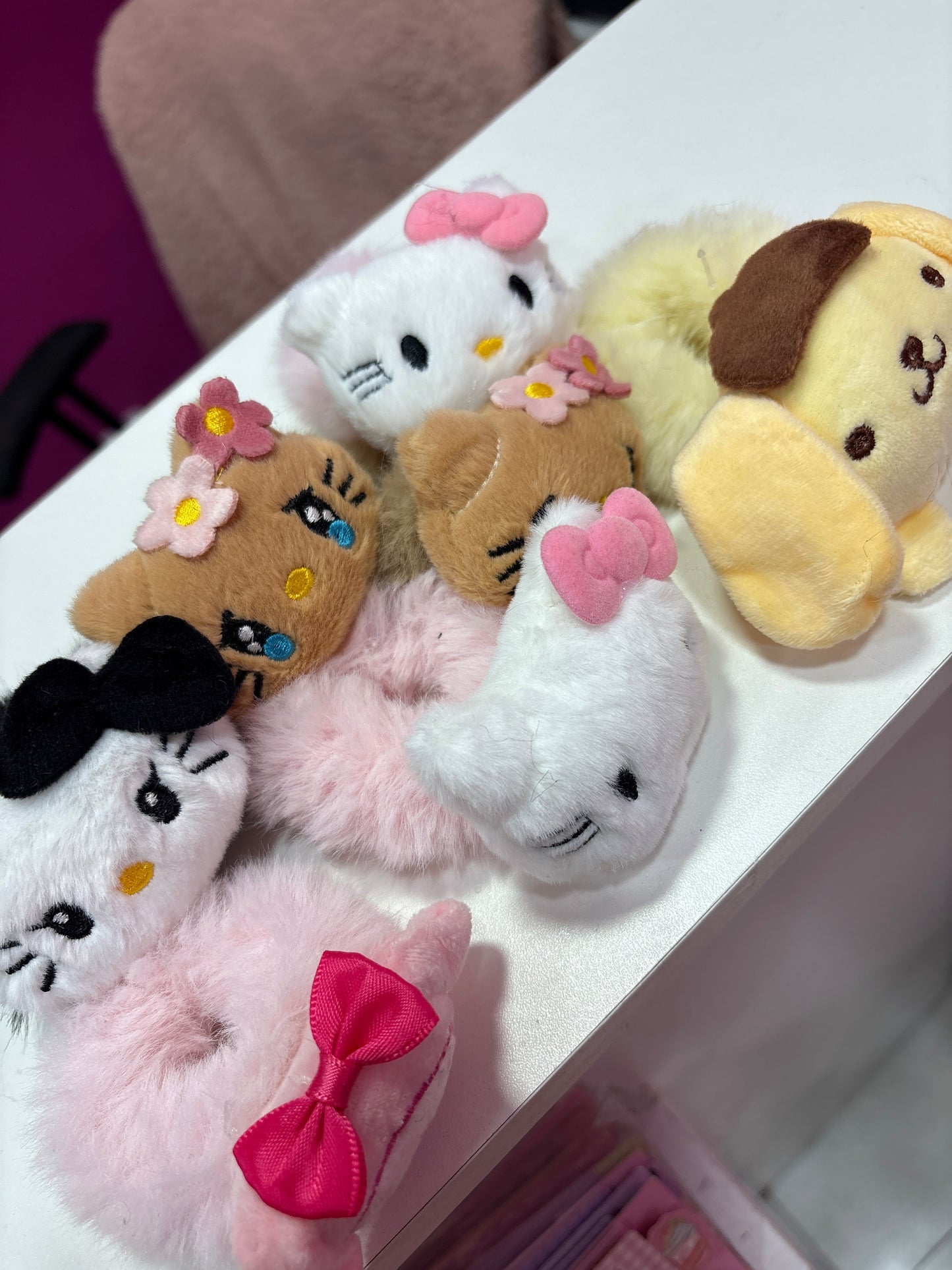 POMPOM HELLO KITTY VARIADO