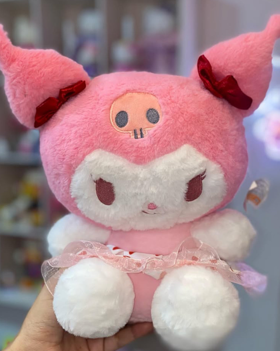 PELÚCIA KUROMI ROSA LACINHO