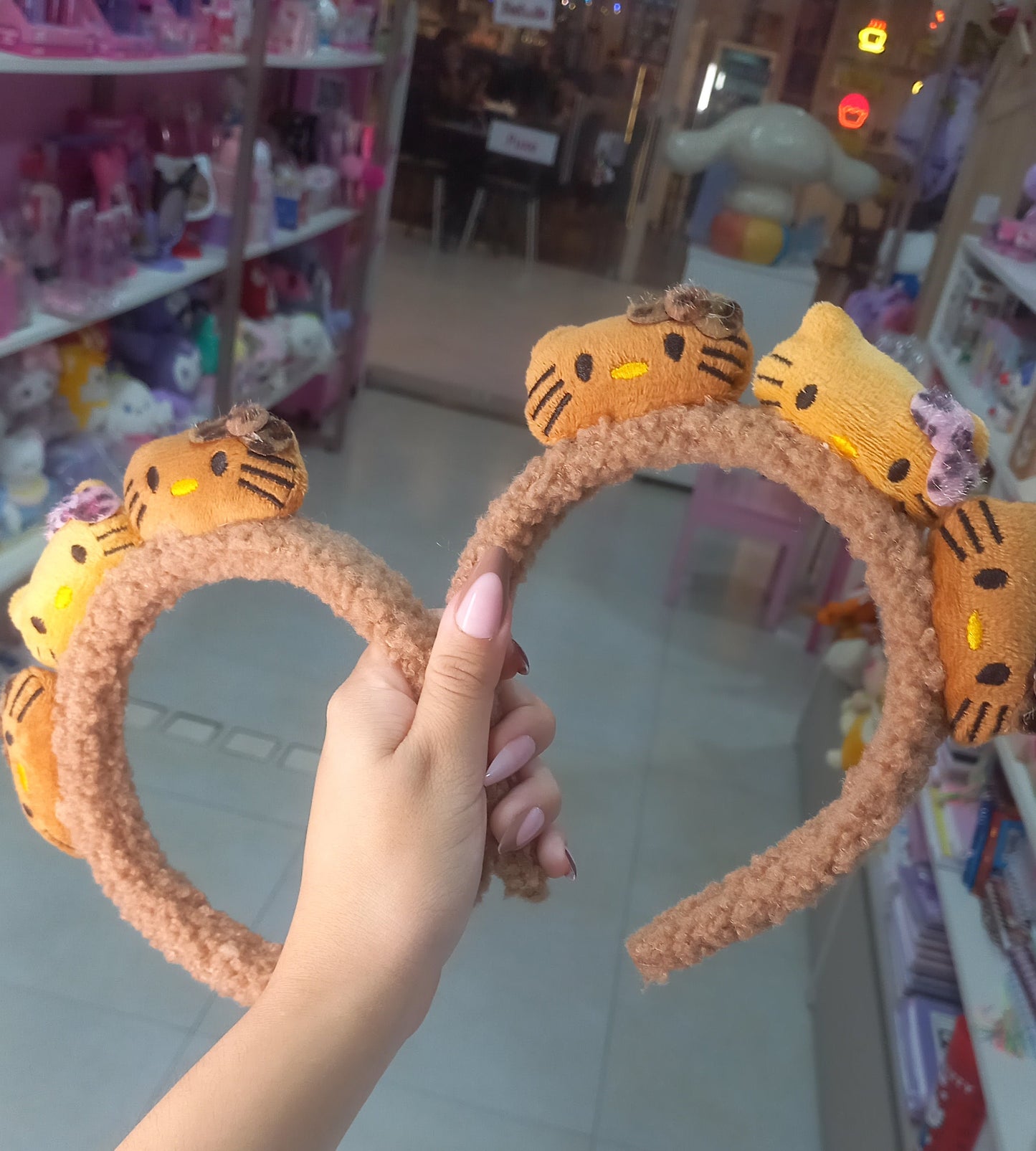 TIARA HELLO KITTY BRONZEADA