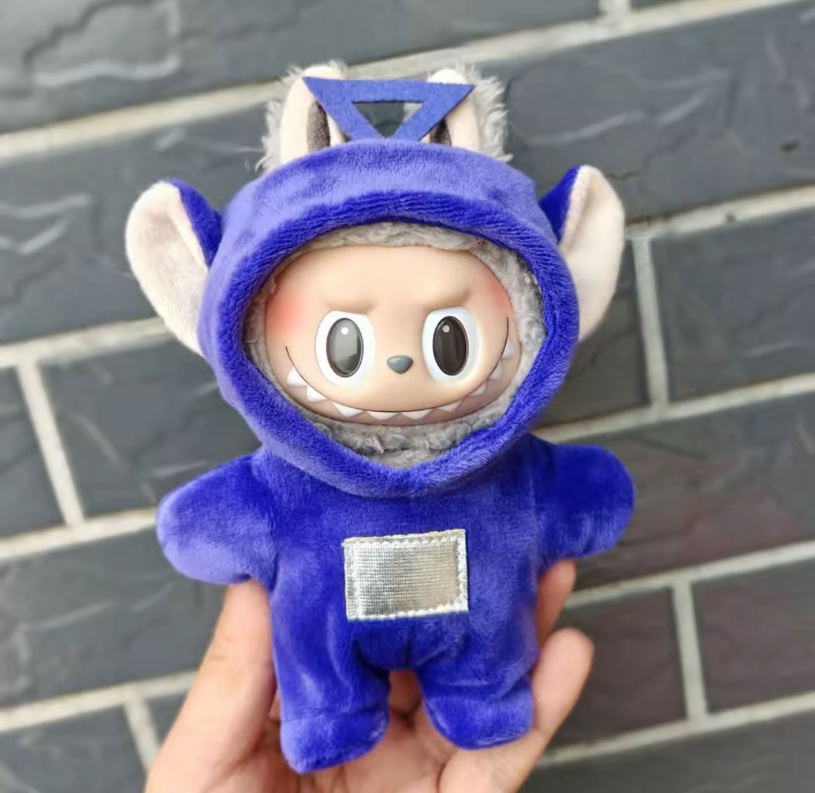 ROUPA LABUBI TELETUBBIES