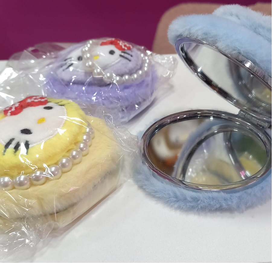 ESPELHO CHAVEIRO PELUDINHO HELLO KITTY