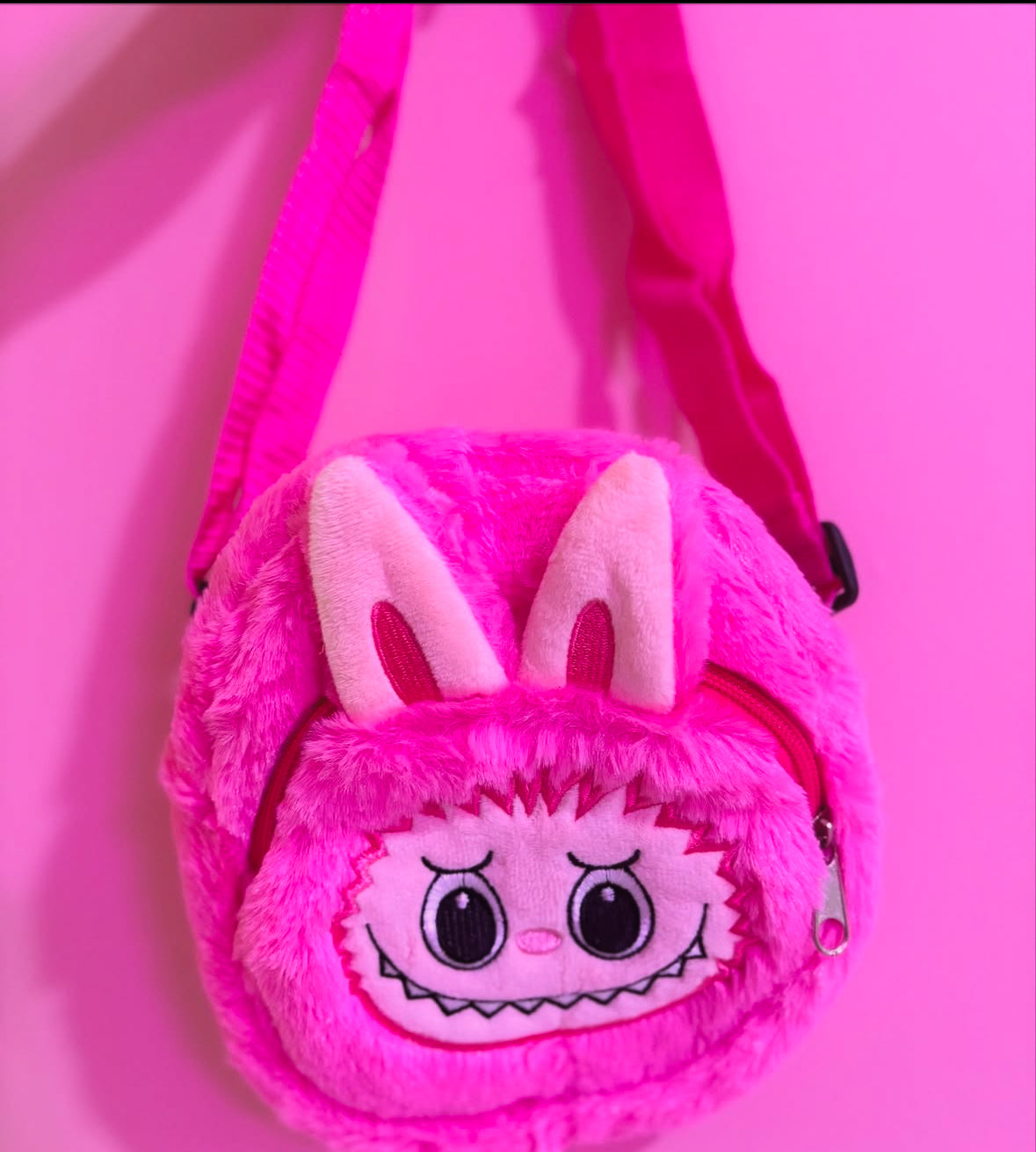 Bolsinha lateral labubu