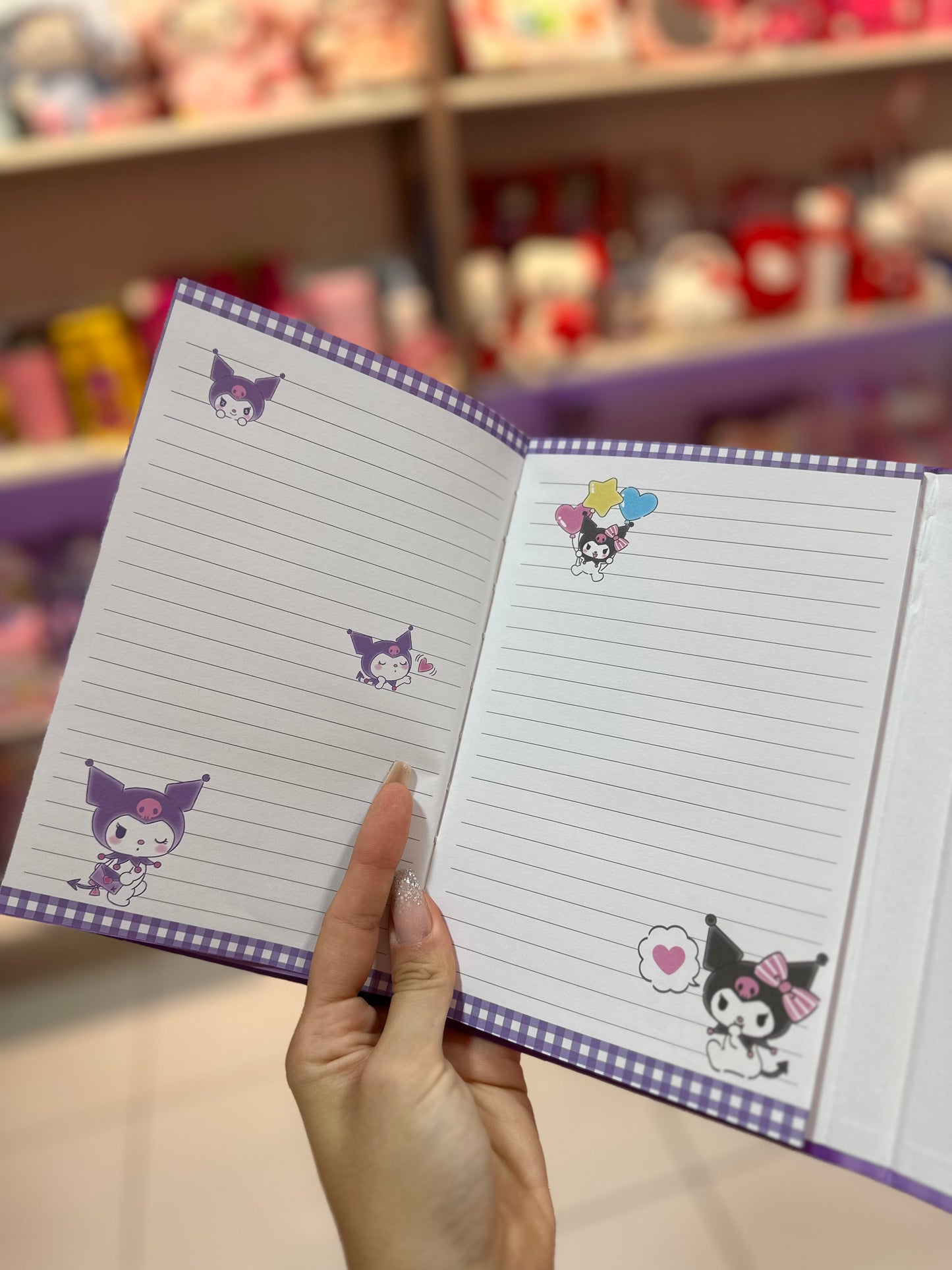 AGENDA KUROMI FOLHAS DECORADAS