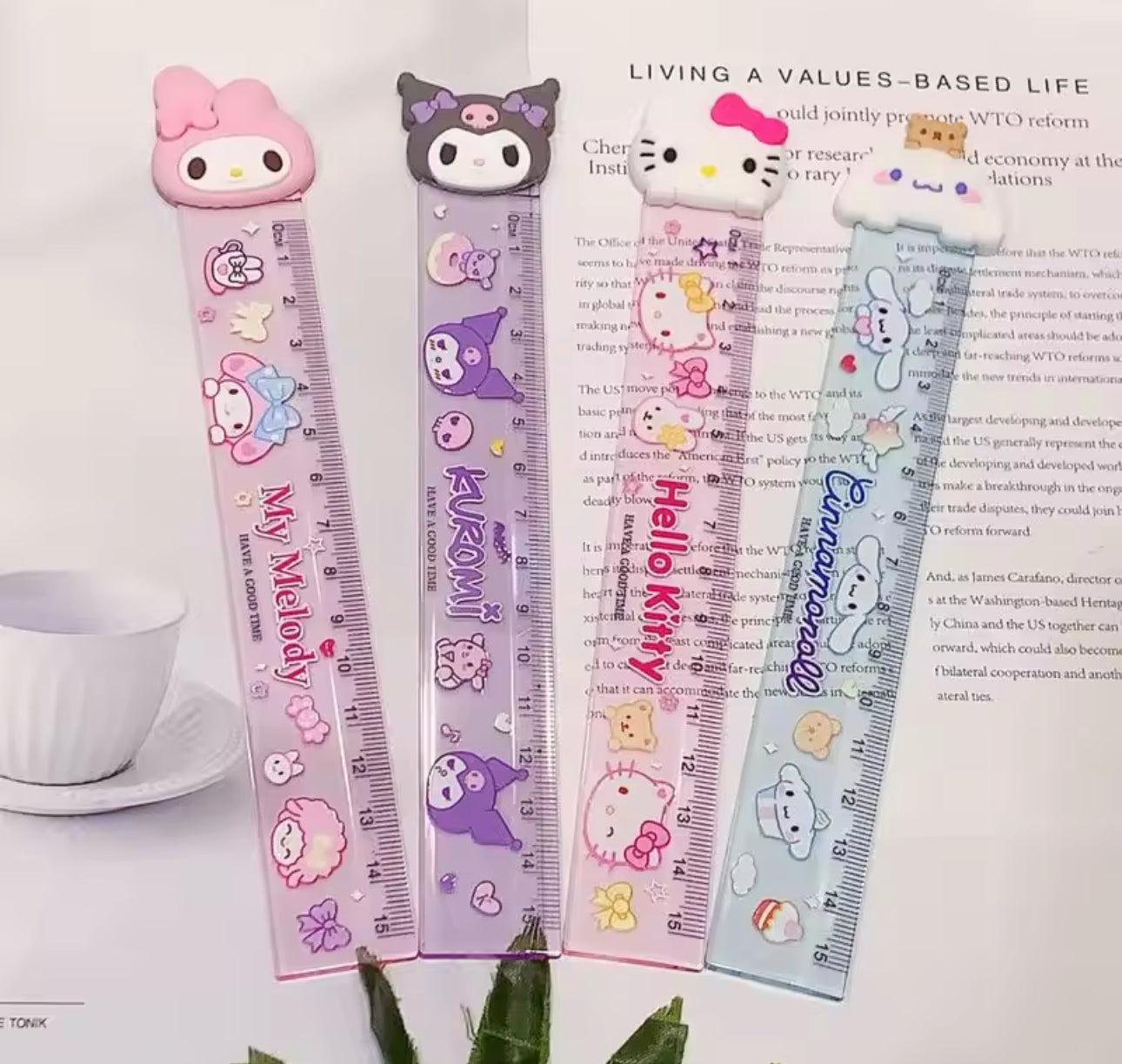 RÉGUAS SANRIO