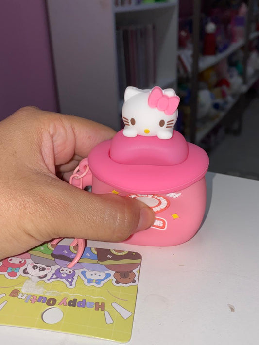 CHAVEIRO HELLO KITTY APERTA SURPRESA