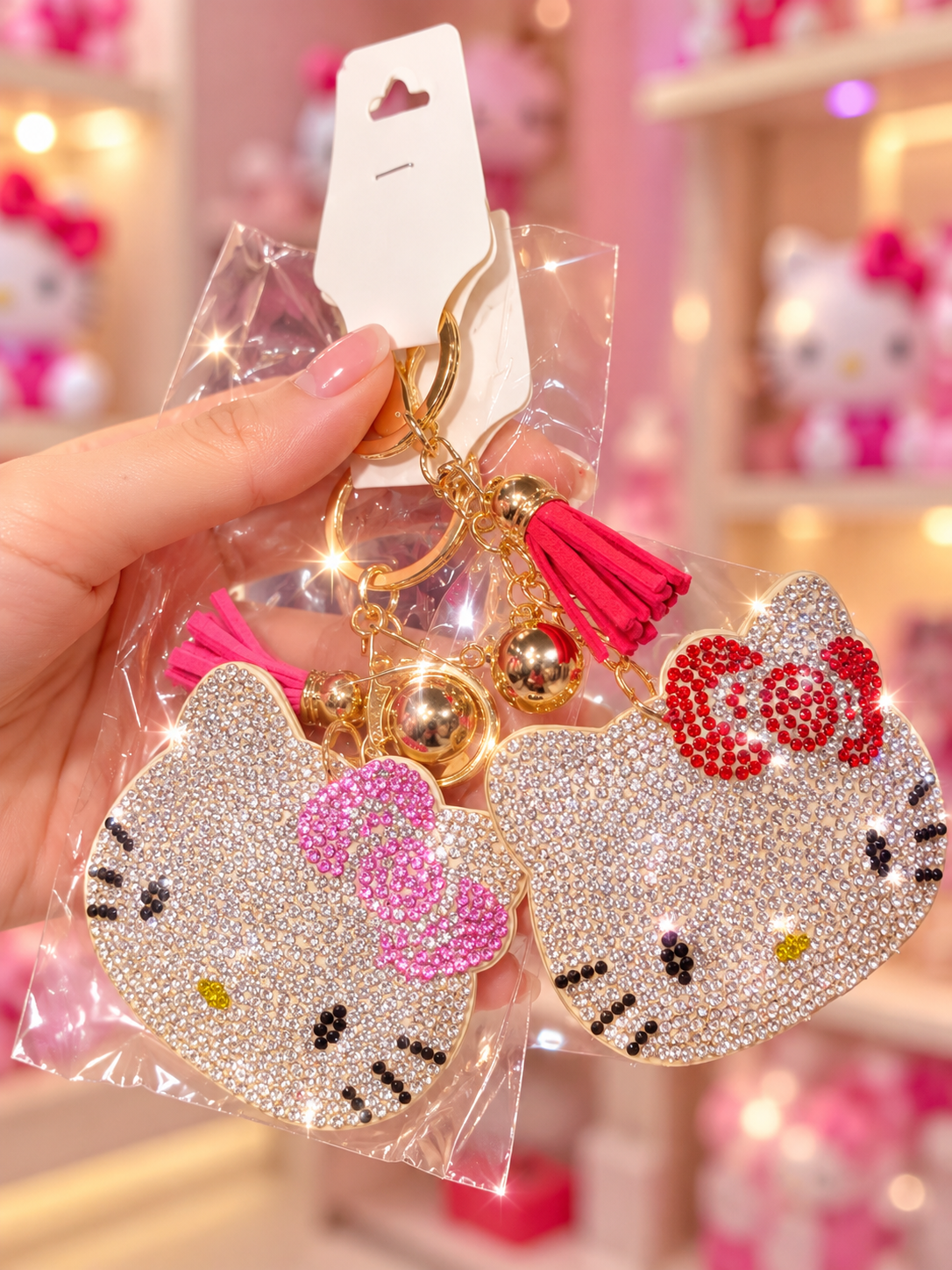 CHAVEIRO HELLO KITTY CRAVEJADO