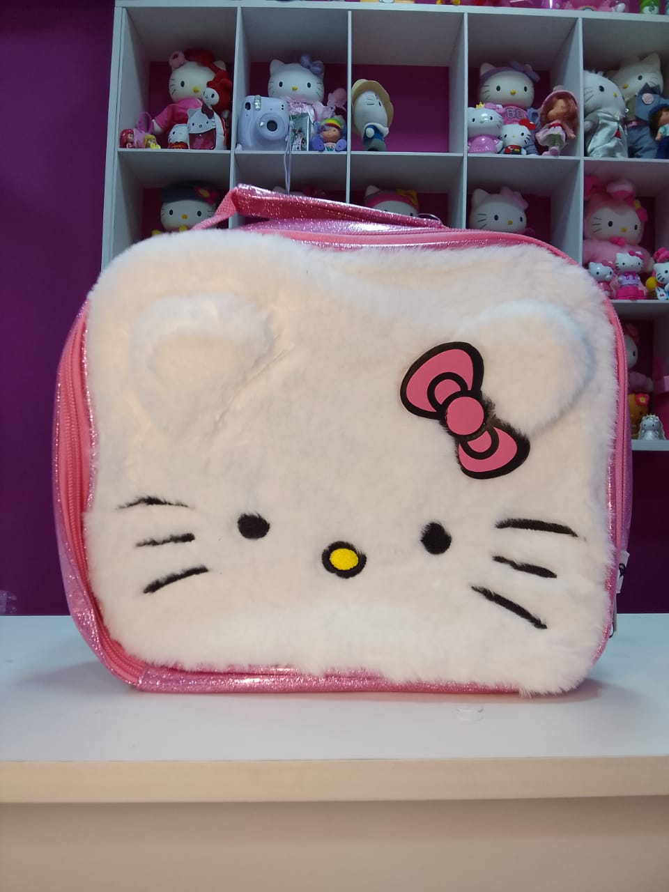 LANCHEIRA GRANDE HELLO KITTY PELÚCIA TERMICA