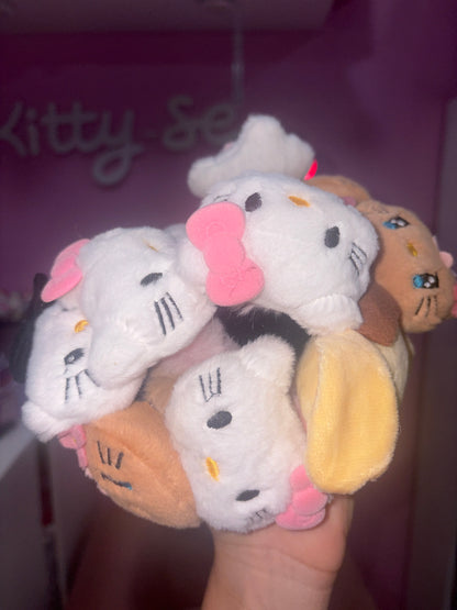 POMPOM HELLO KITTY VARIADO