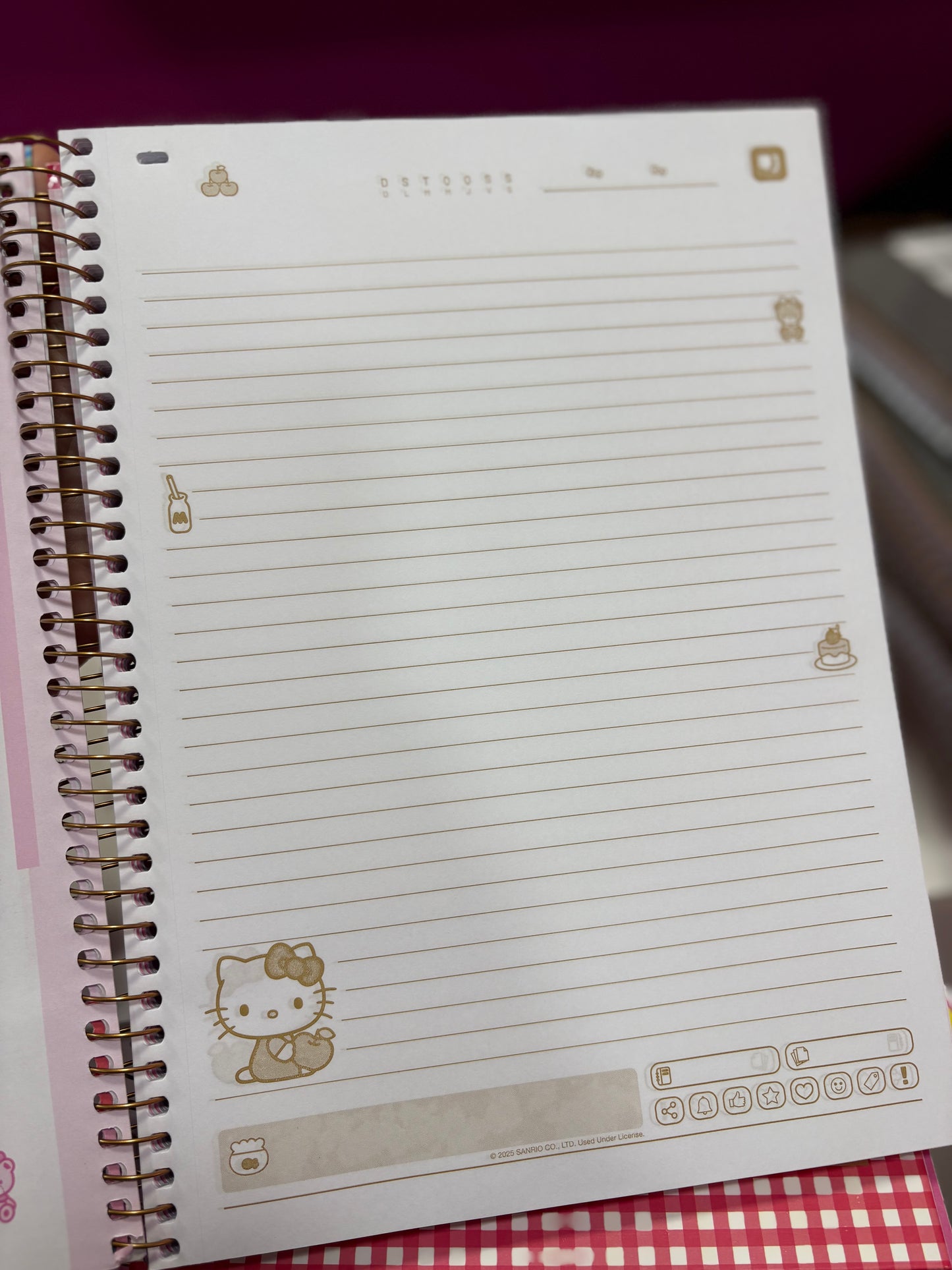 CADERNO HELLO KITTY 10 MATÉRIAS CAPA 2026