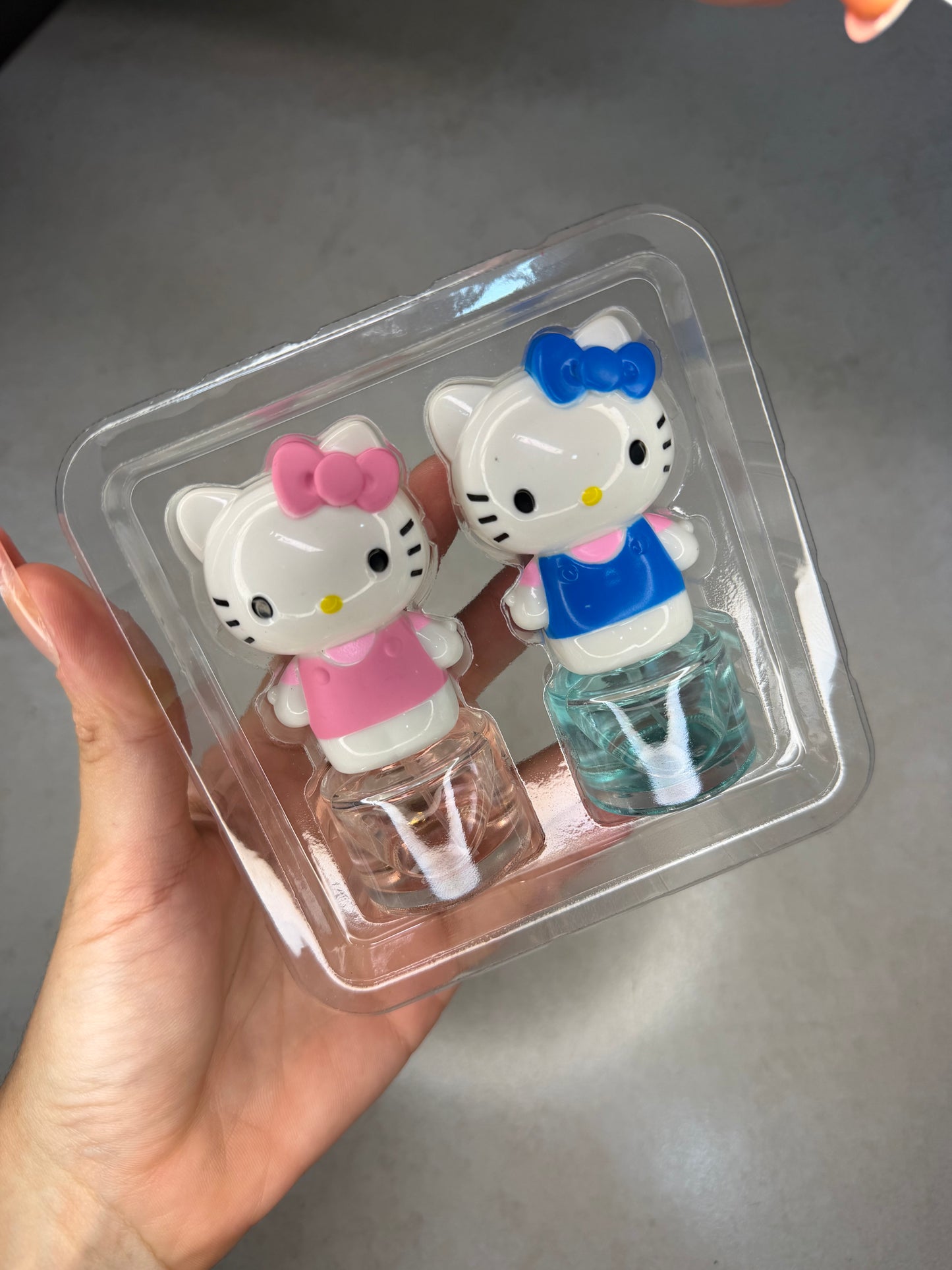 DUO PERFUMES HELLO KITTY