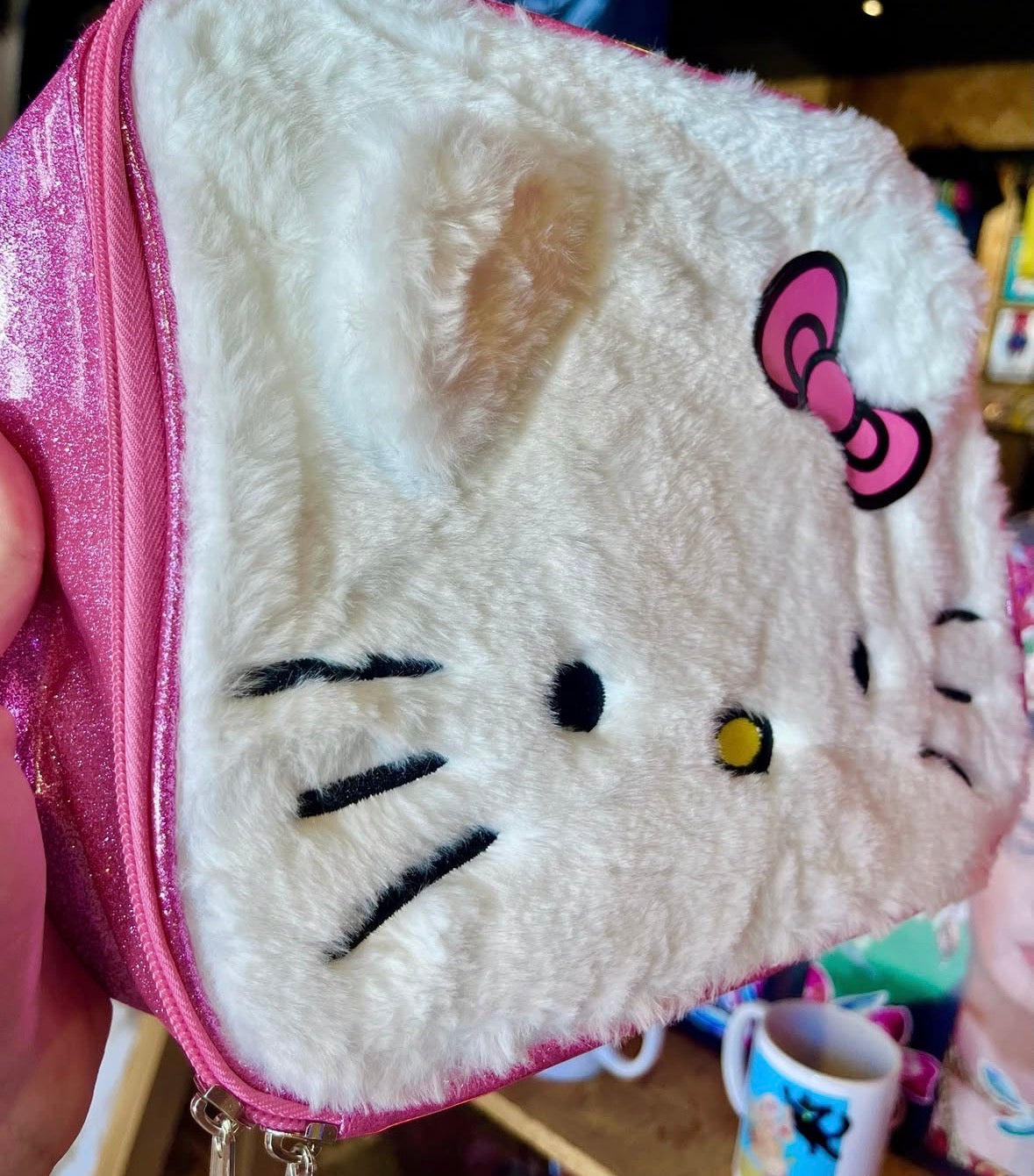 LANCHEIRA GRANDE HELLO KITTY PELÚCIA TERMICA