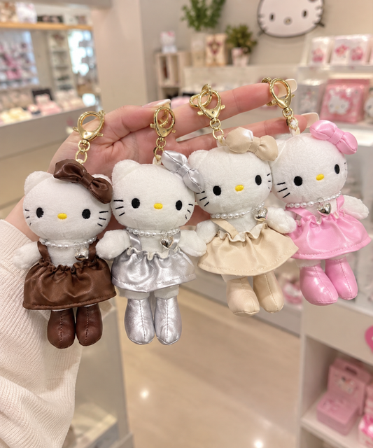 CHAVEIRO HELLO KITTY PERNUDINHA