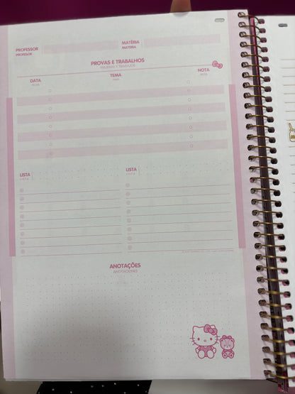 CADERNO HELLO KITTY 10 MATÉRIAS CAPA 2026