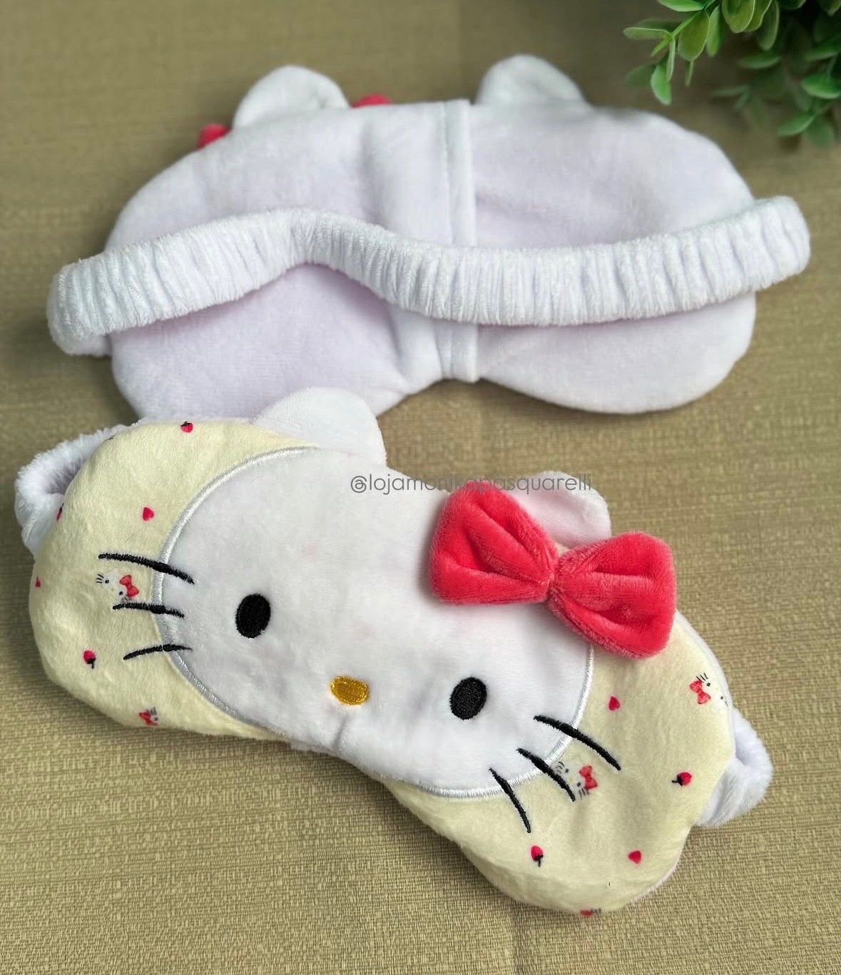 MASCARÁ FACIAL RELAXANTE HELLO KITTY 2 em 1