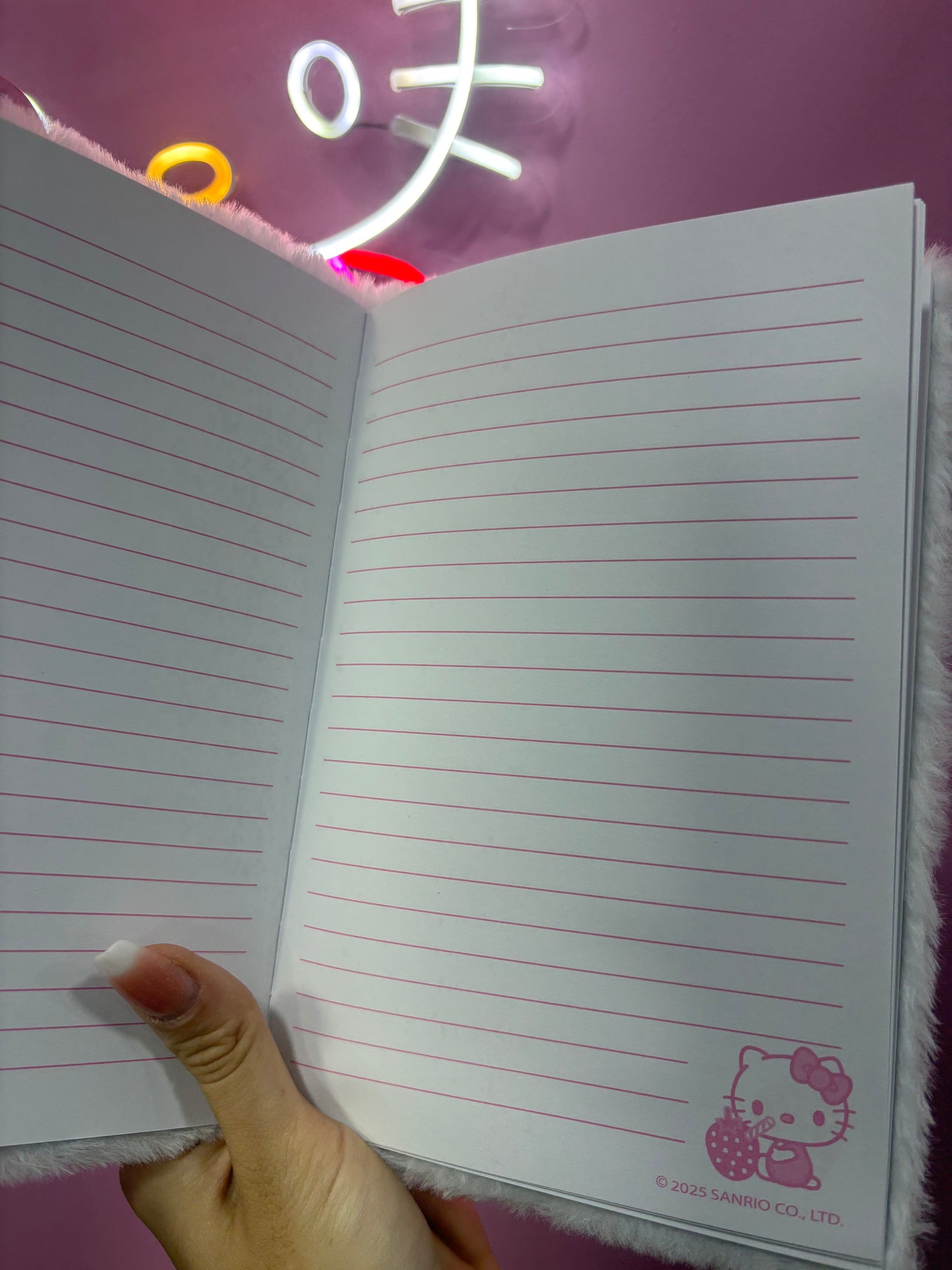 CADERNO PELÚCIA HELLO KITTY