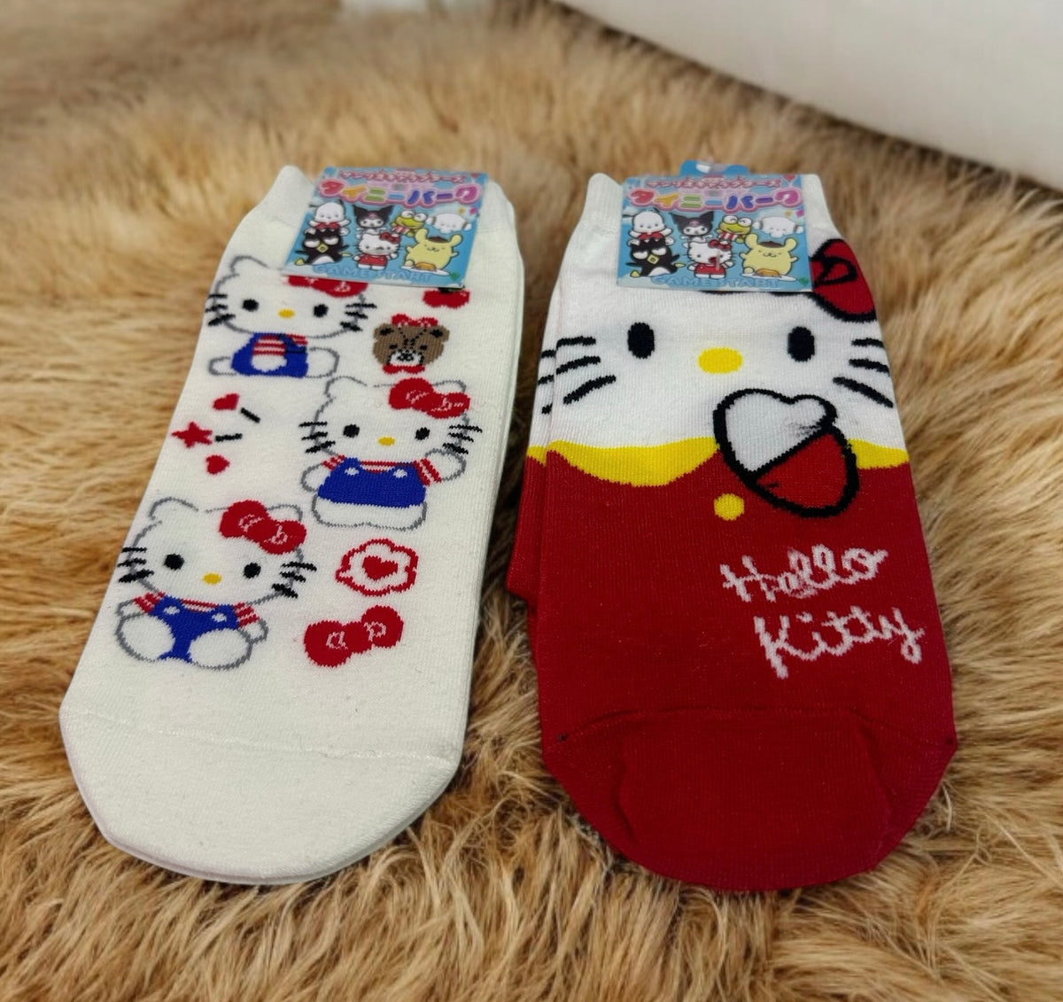 MEIAS HELLO KITTY