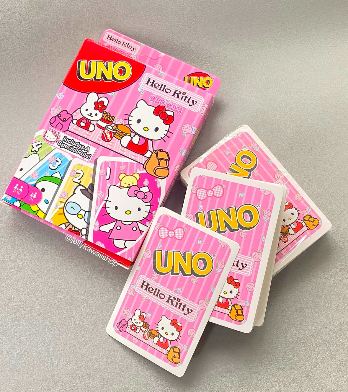 UNO HELLO KITTY