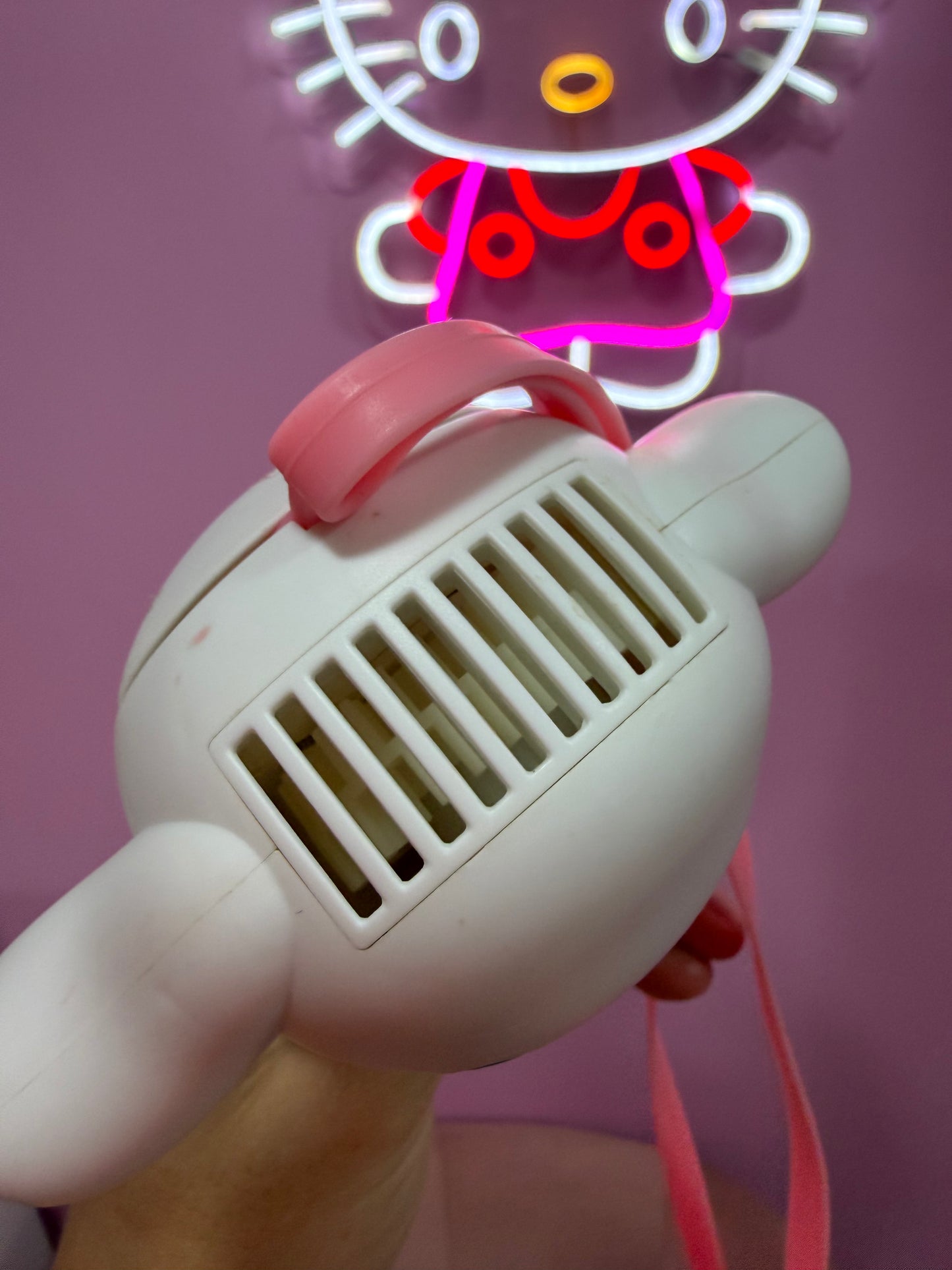 VENTILADOR PORTATIL CINNAMOROLL COM 2 velocidades e carregador