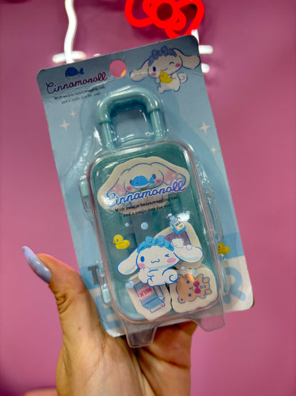 KIT BORRACHA SANRIO COM MALINHA